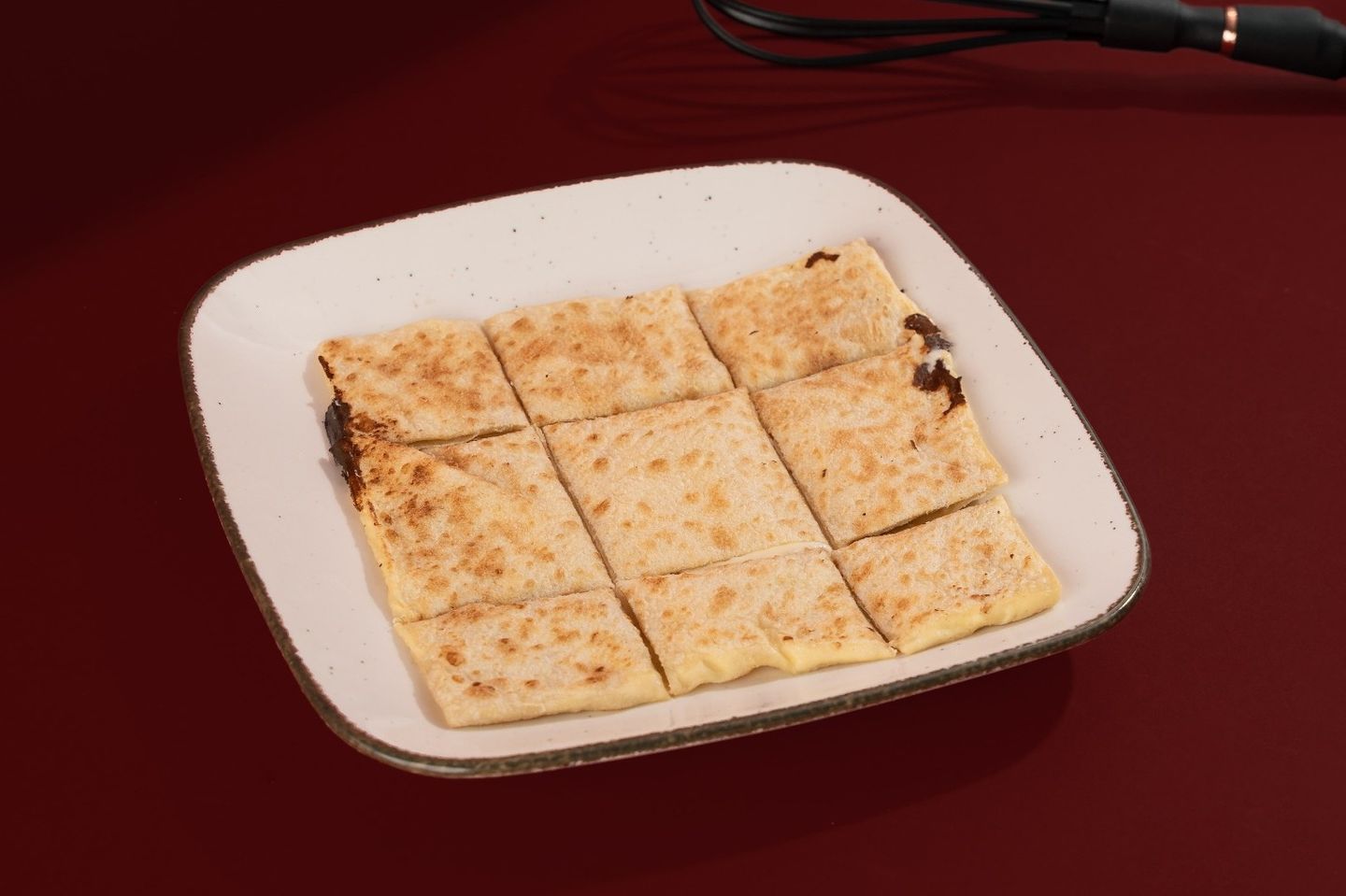 مطبق بيض مع جبن