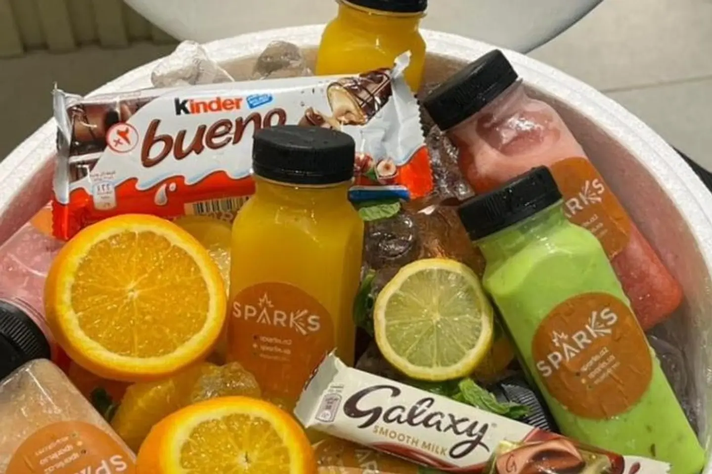 بوكس عصيرات صغير