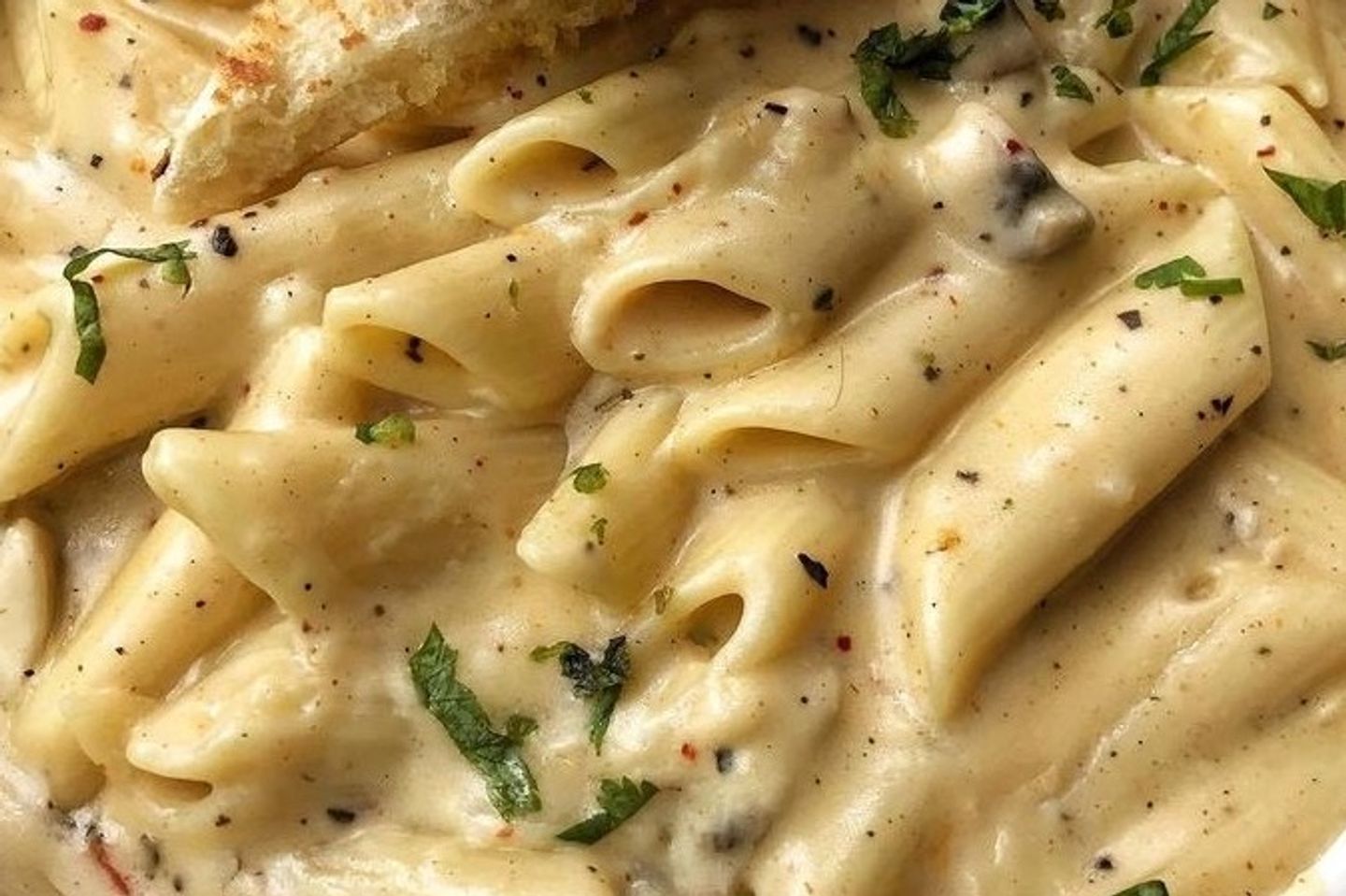 Fettuccine Alfredo