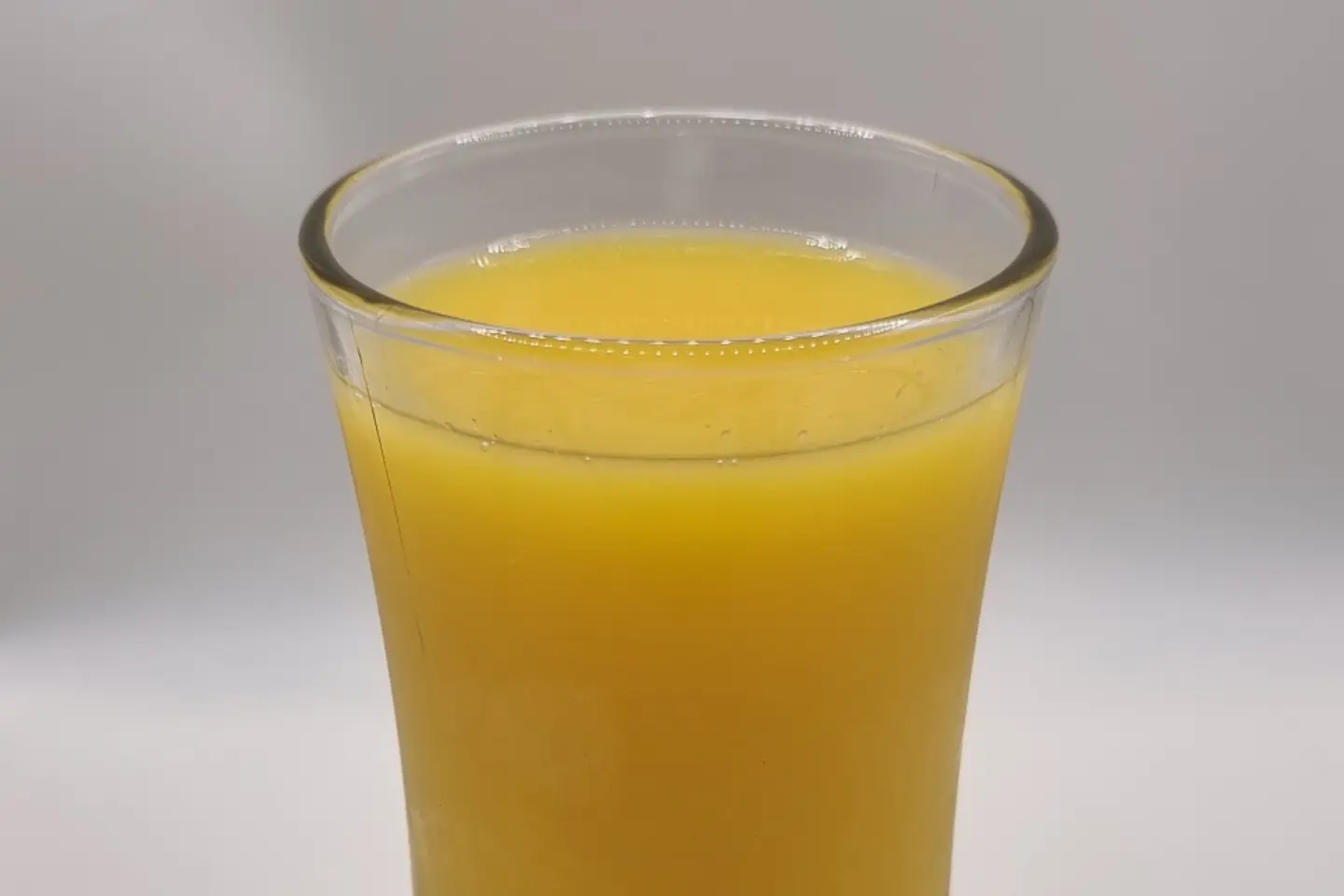 عصير برتقال طازج