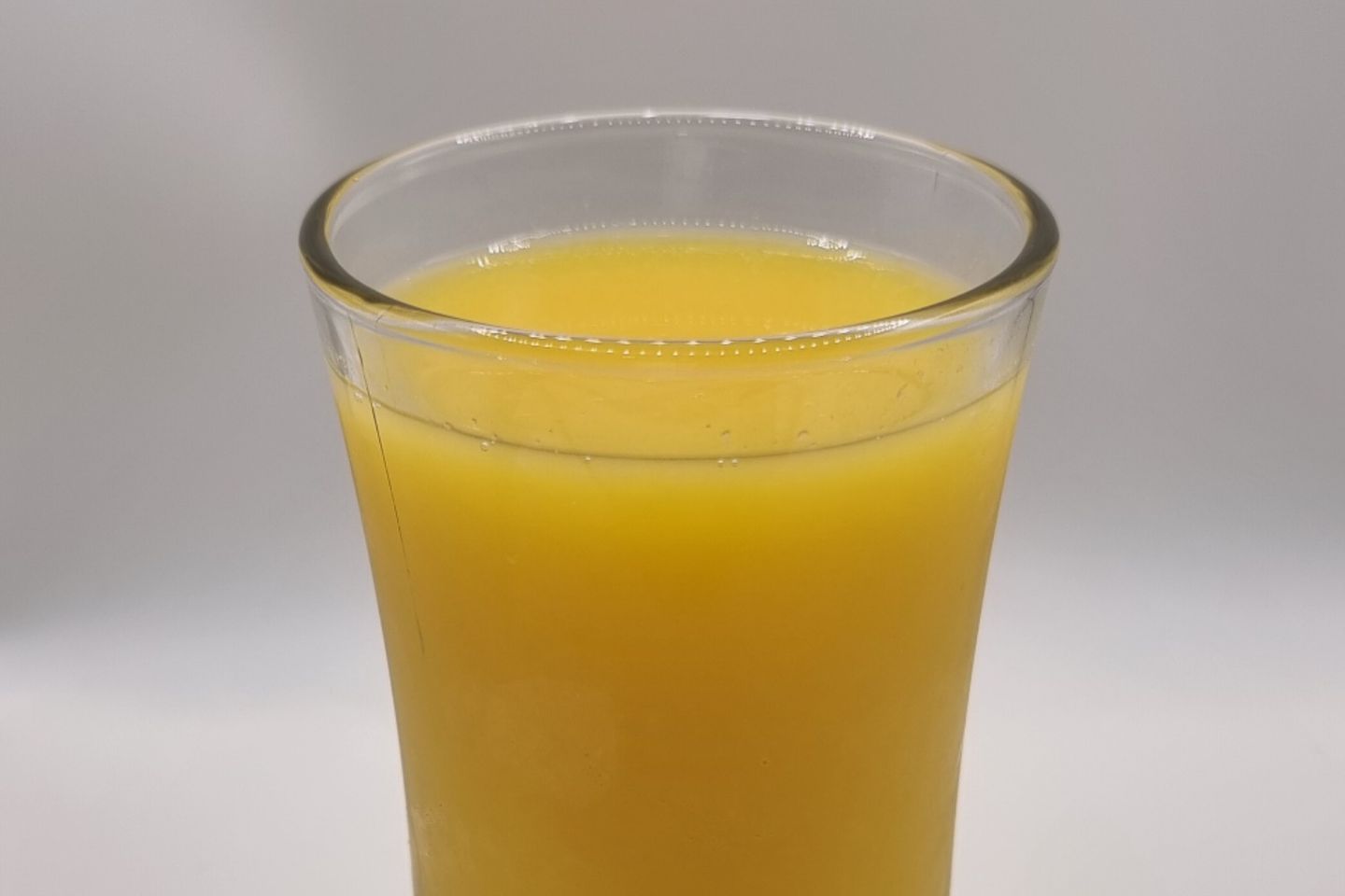 عصير برتقال طازج