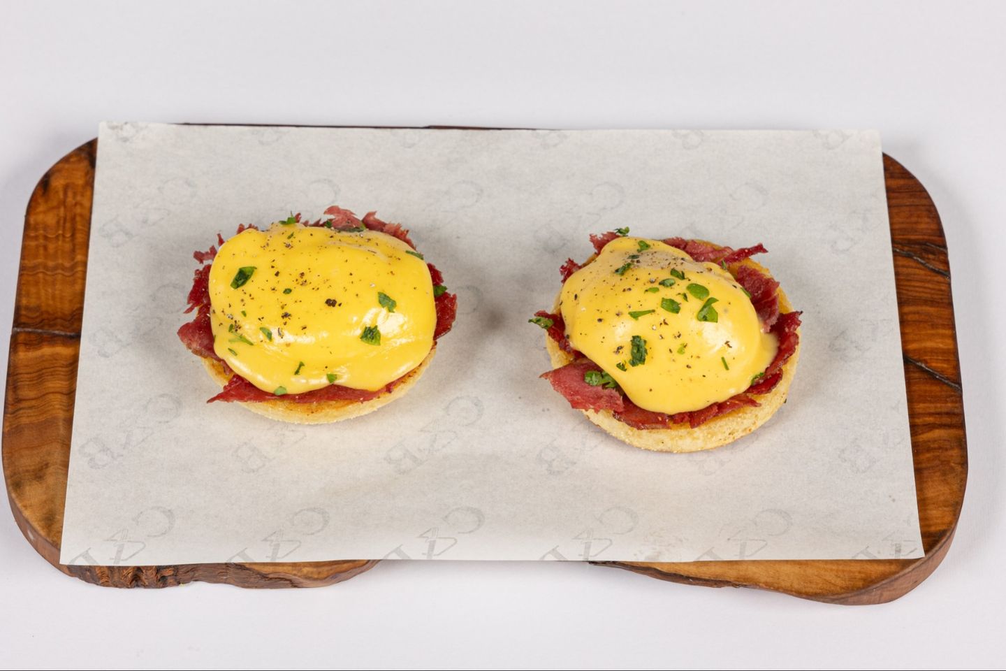 Eggs Benedic