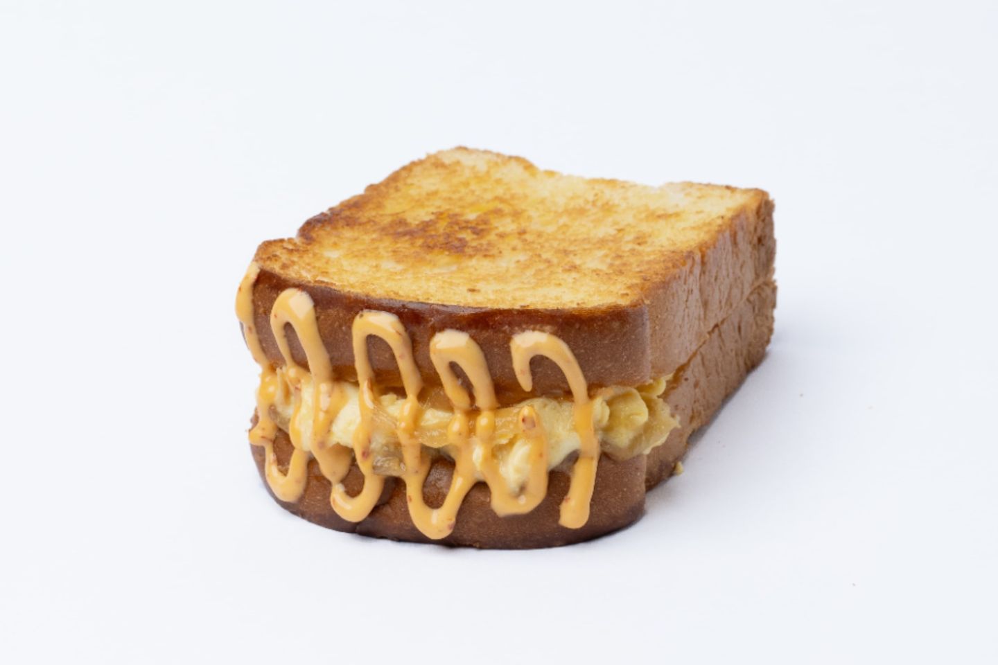 بريوش بيض و بصل مكرمل