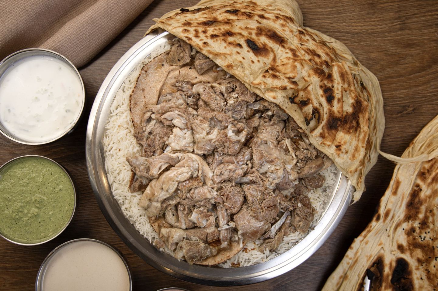 لحم مدهم نفرين