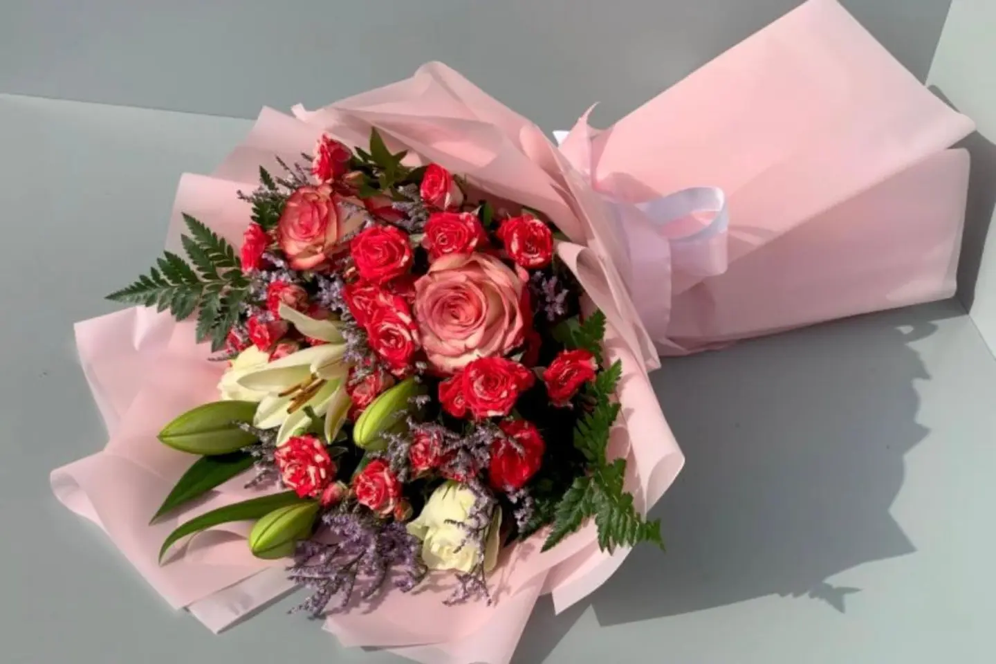 باقة ورد وريحان ثلاثة عشر