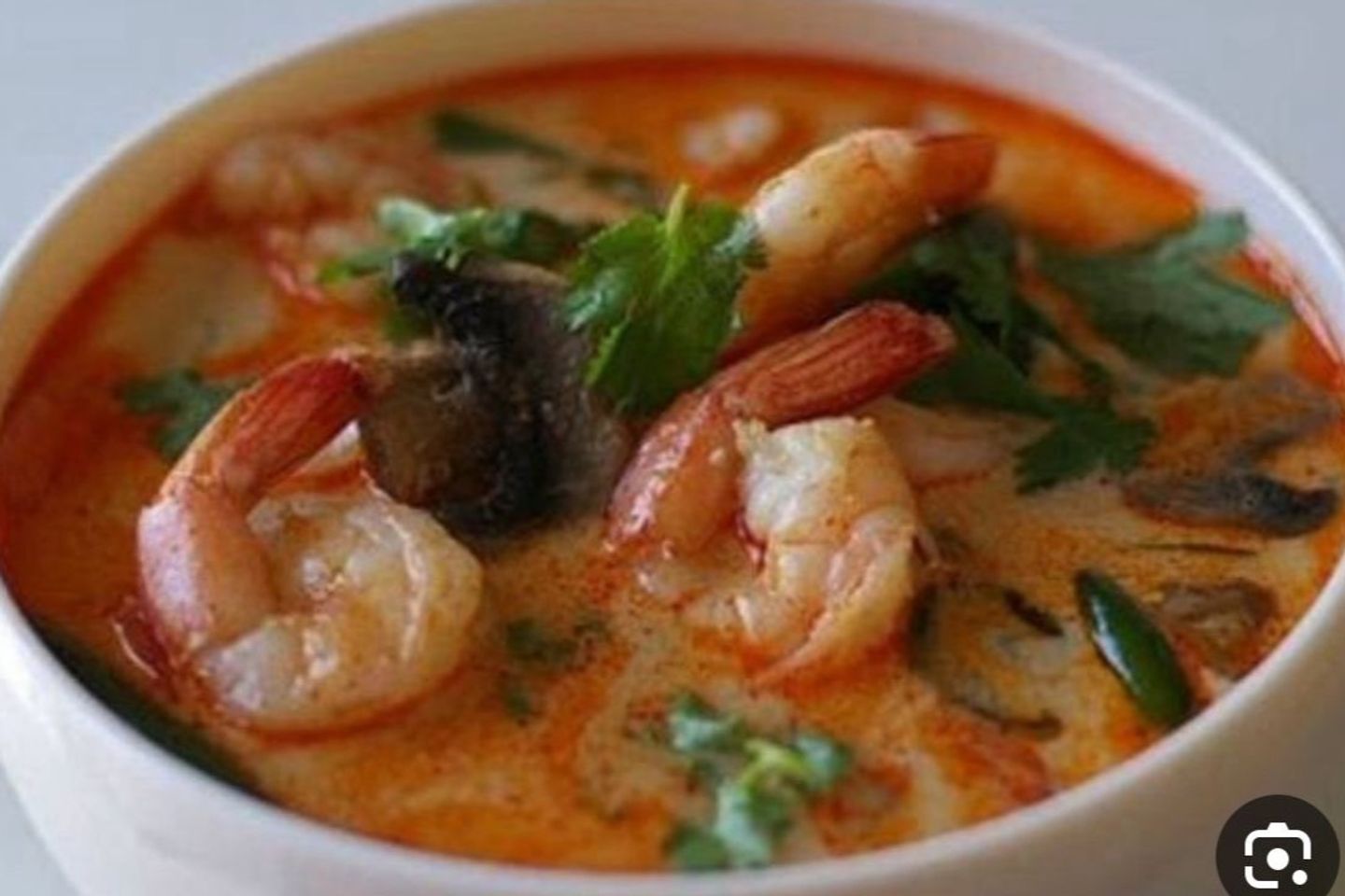 شوربة توم يوم بالروبيان