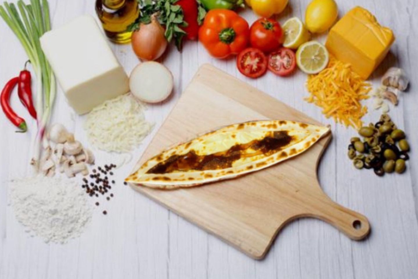 فطيرة جبنة سائلة مع العسل