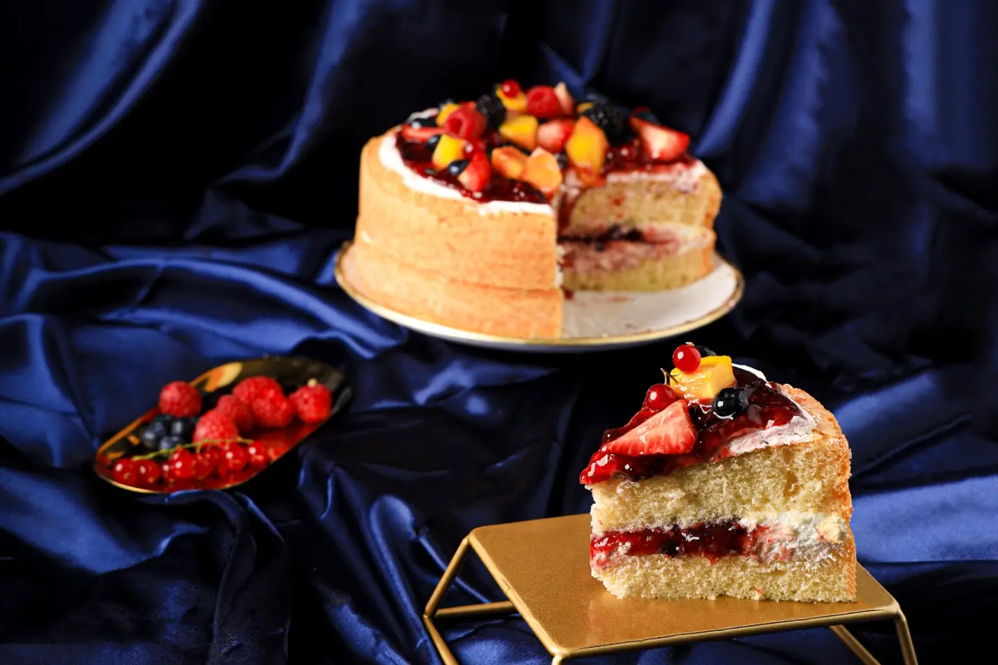 Big Victoria Cake