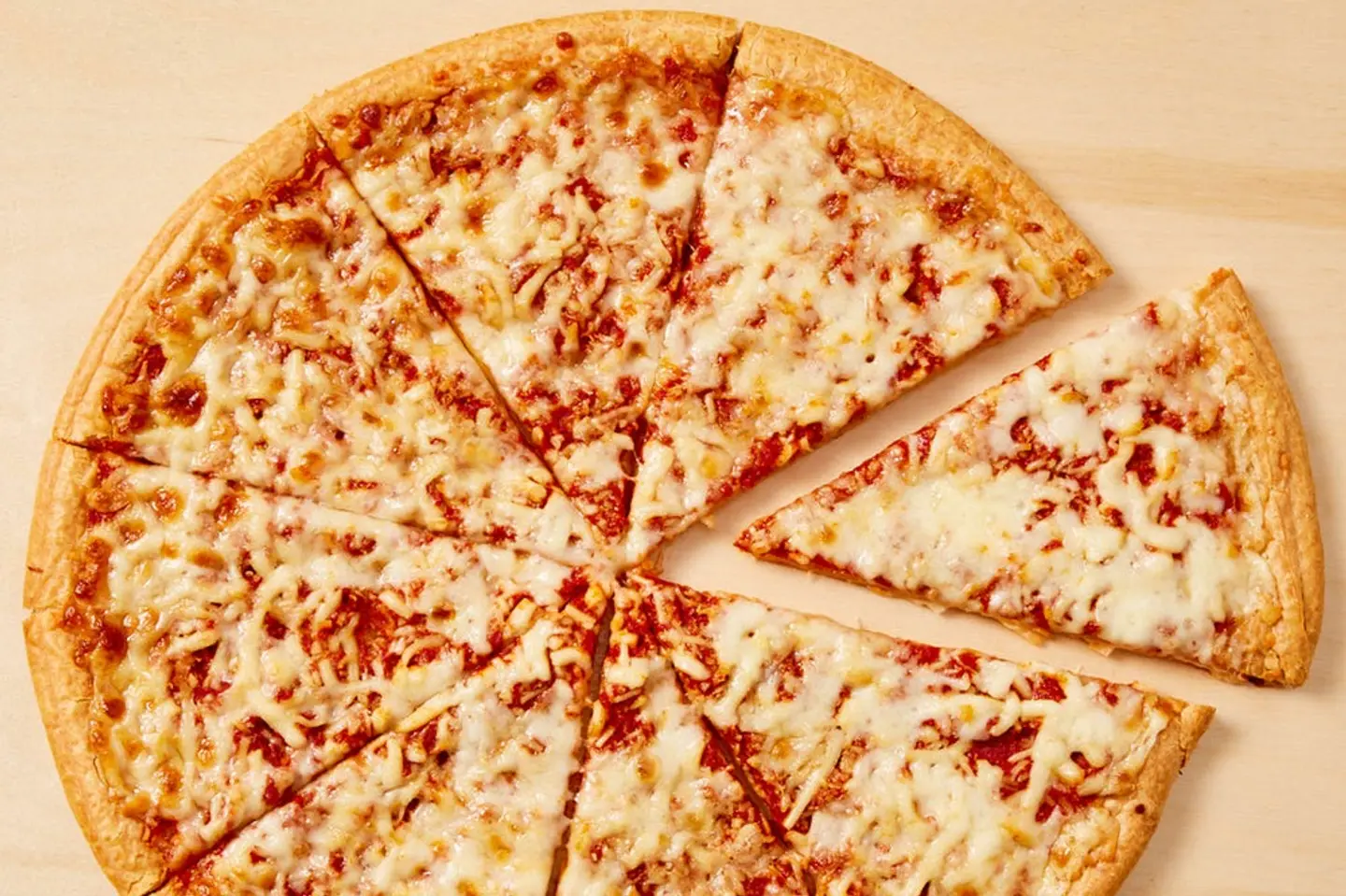 Mozzarella And Thyme Pizza