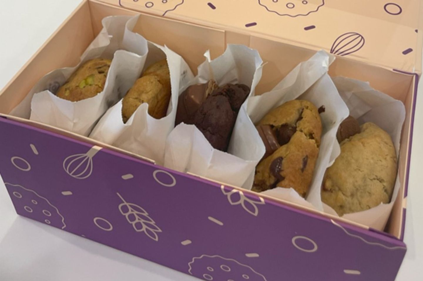 Assorted Cookies Box 5 Pieces