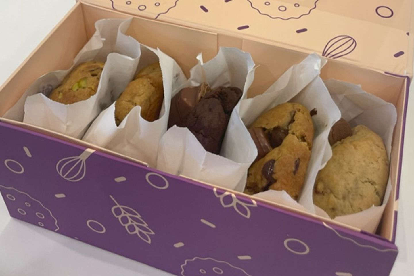Assorted Cookies Box 10 Pieces