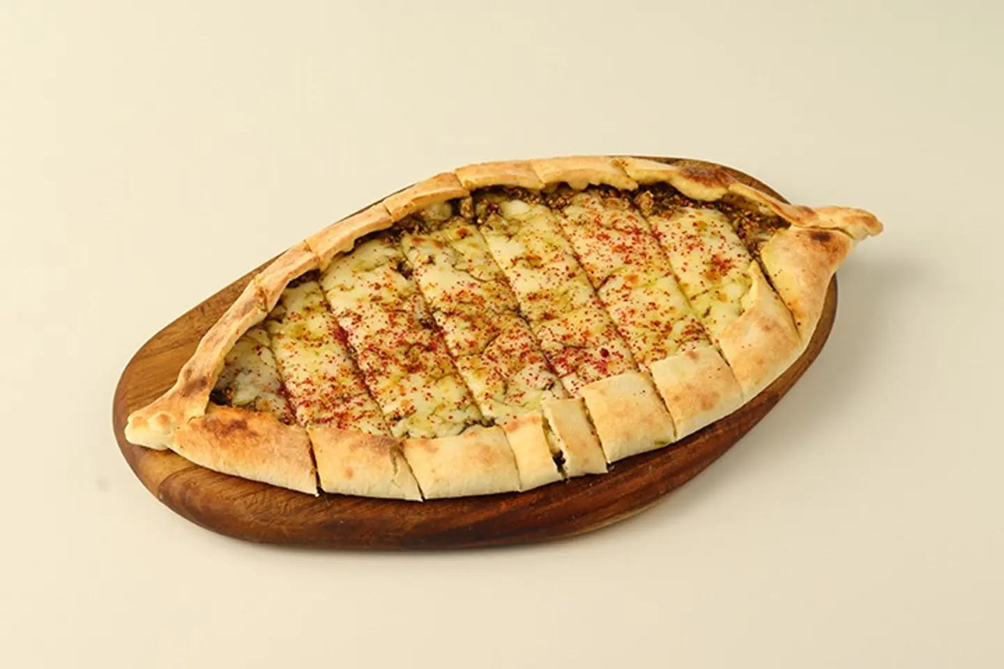 فطيرة جبنة مع زعتر