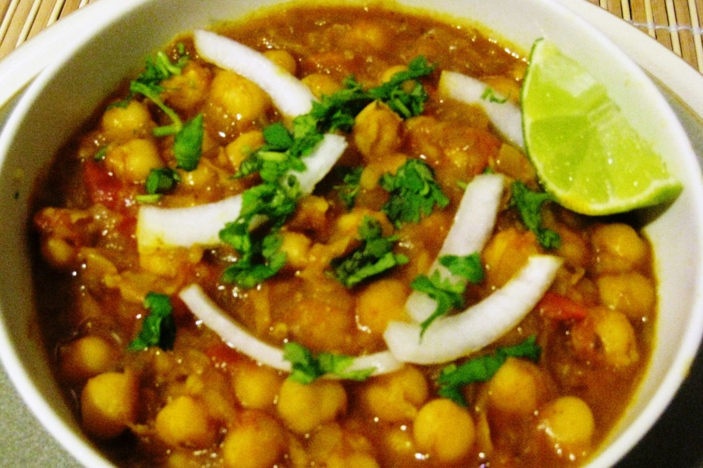 Chana Masala With Rotti