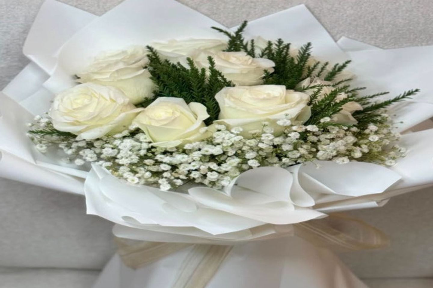 باقة ورد جوري أبيض