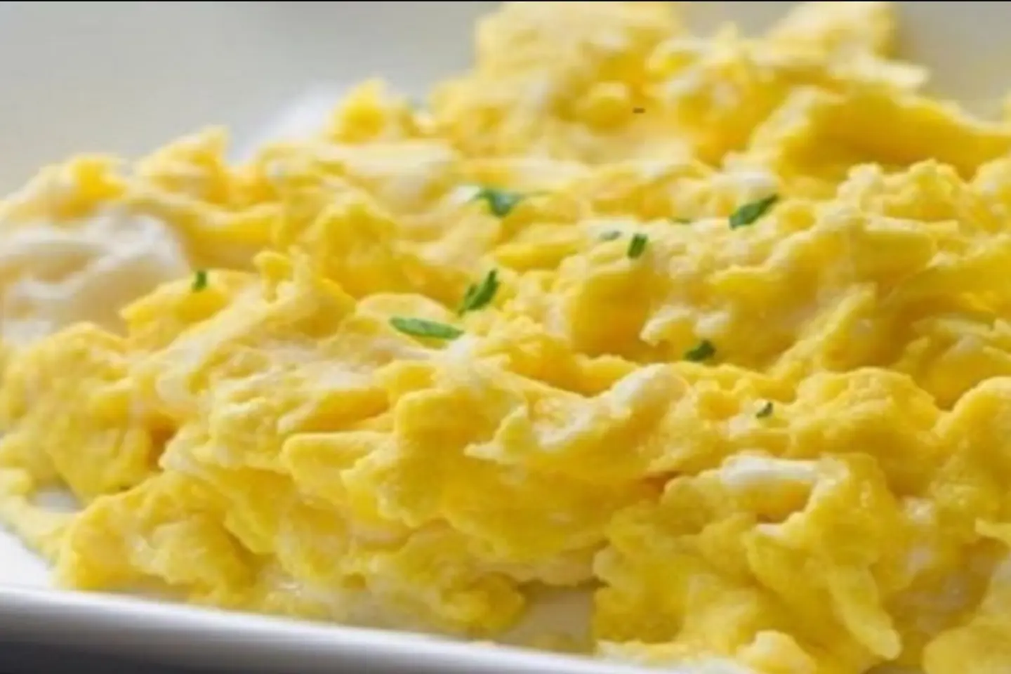 بيض مقلي بالجبن