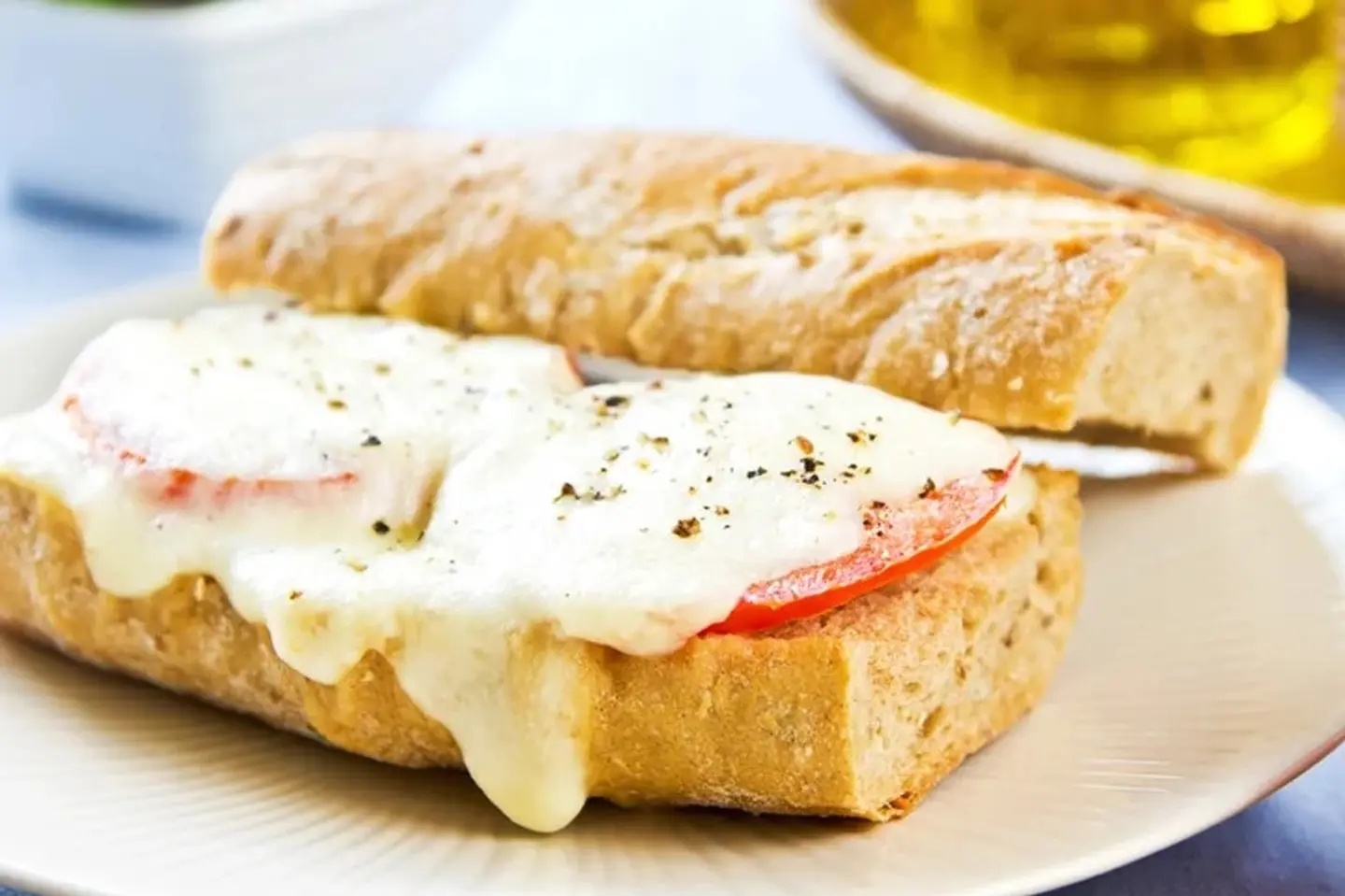 ساندوتش جبن سائل