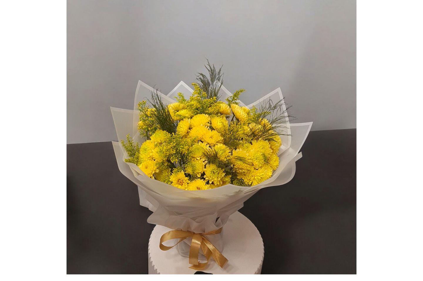 Bright Chrysanthemum Bouquet