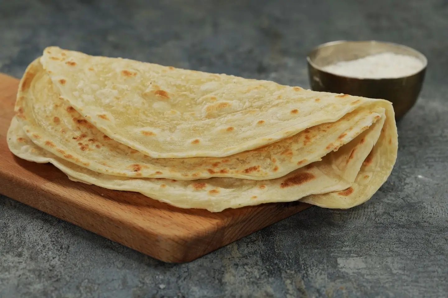 Potato With Eggs And Cheese Chapati