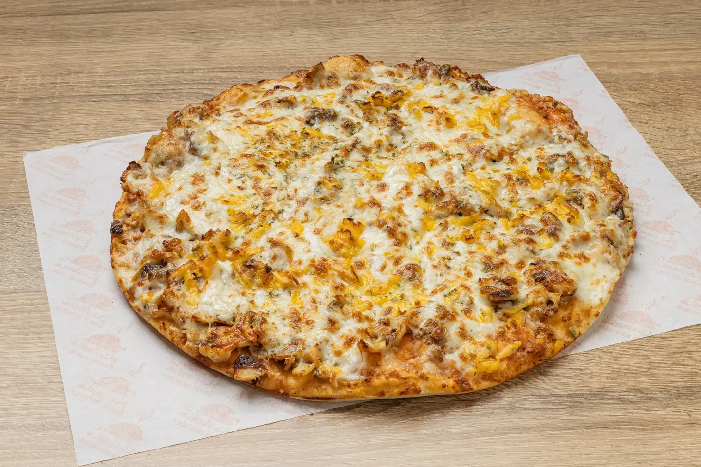 بيتزا الاجبان الاربعه