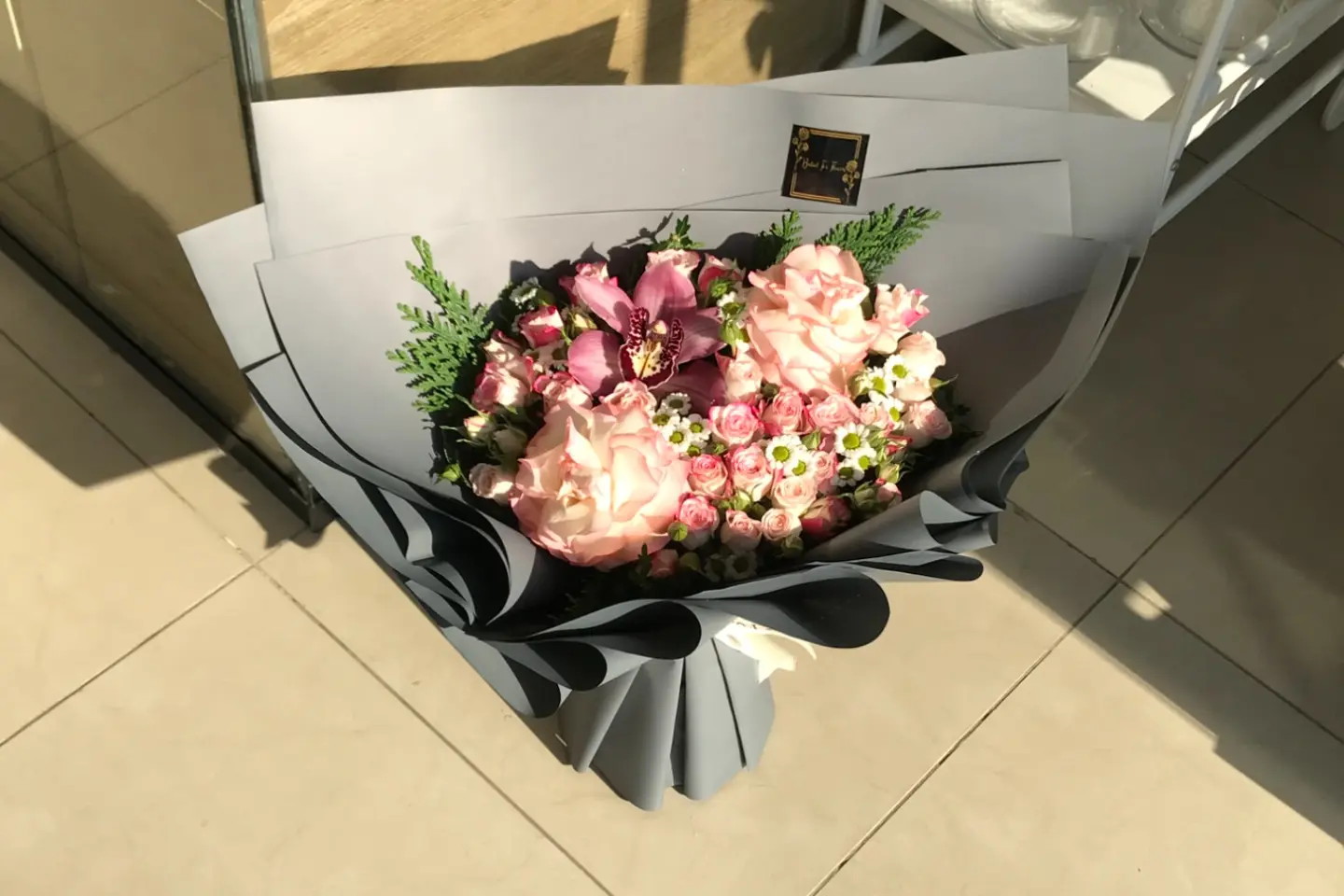 باقة واقف زهور طبيعية /٥٤أ