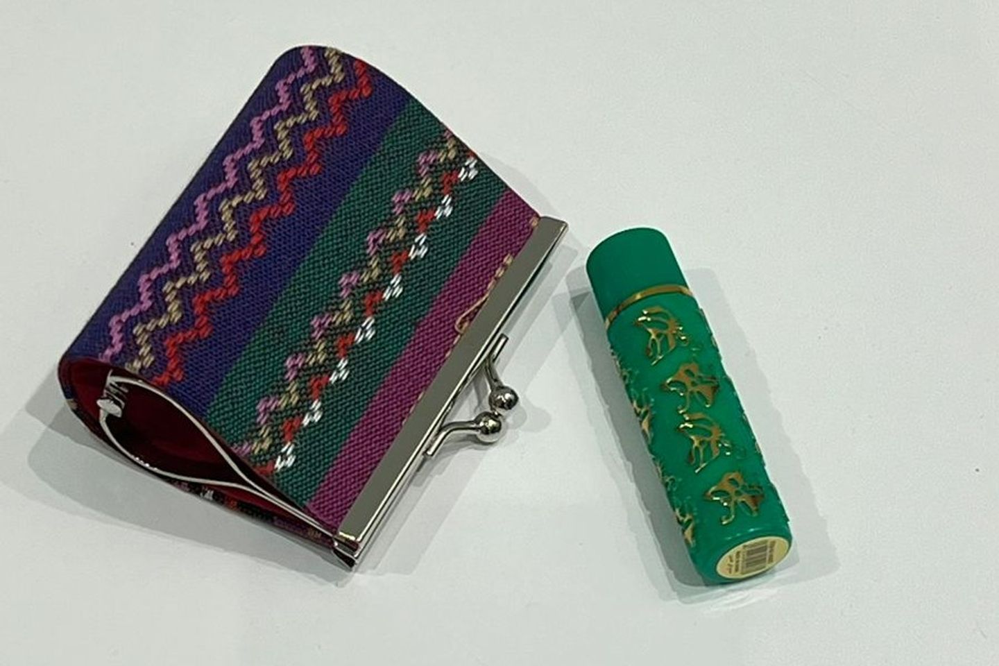 شنطة توزيعات بتعبئة روج