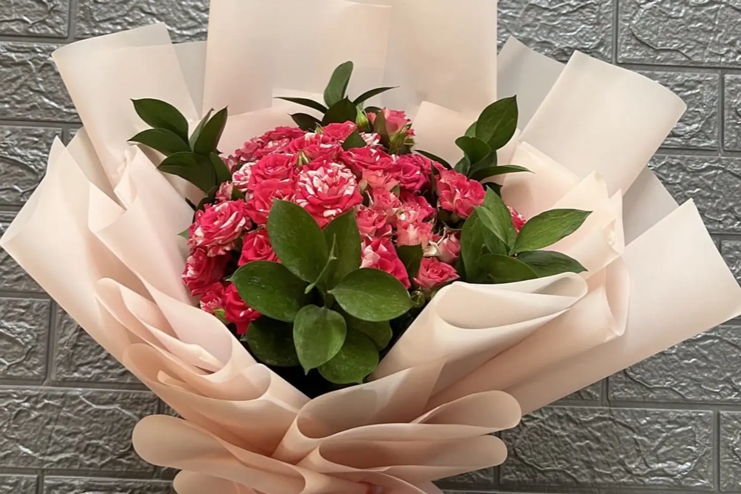 وردة و شتلة ٠٠٠٩١