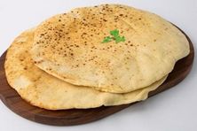 خبز عادي ابيض حبتان