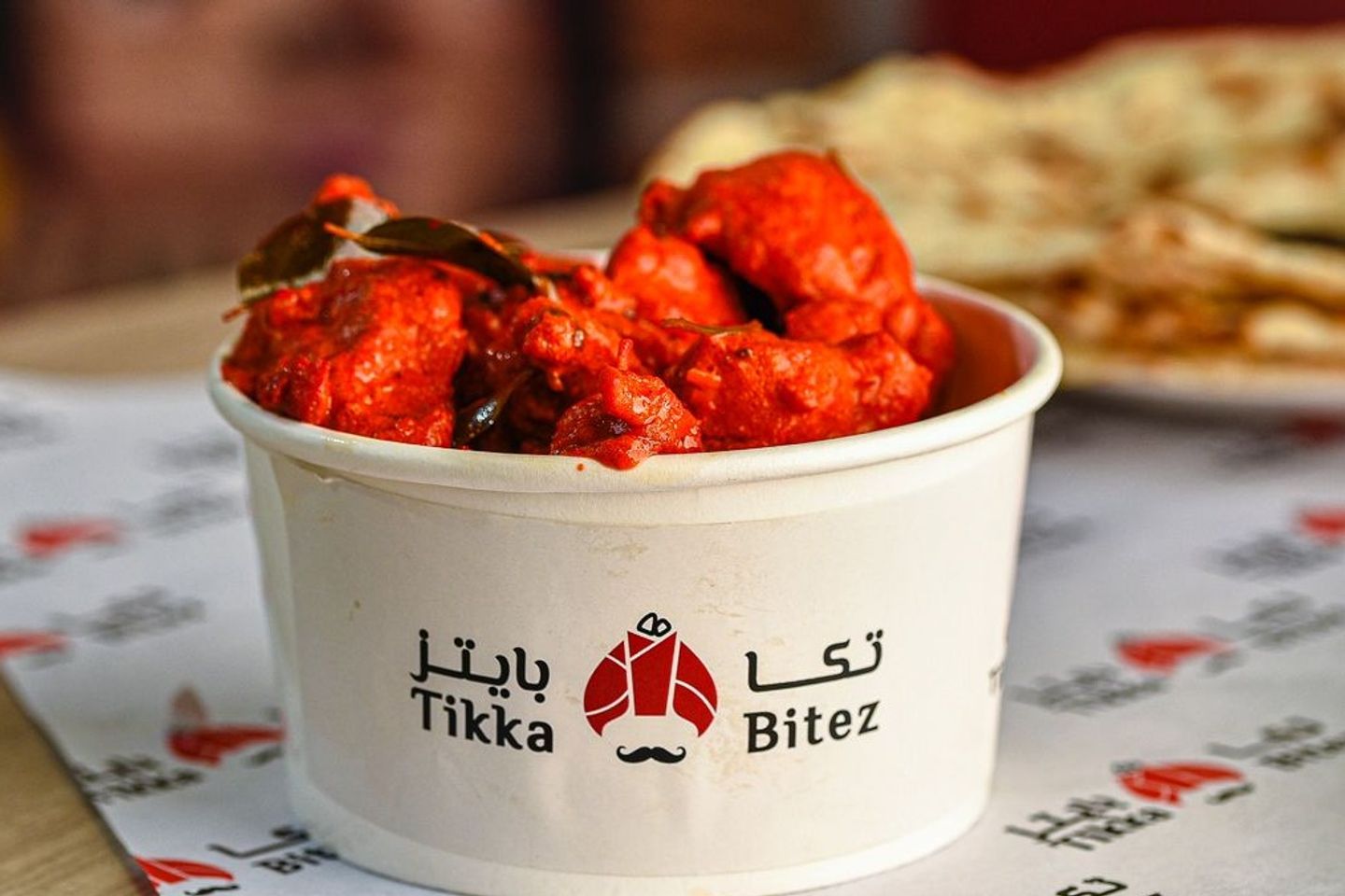 دجاج ٦٥ مع الخبز