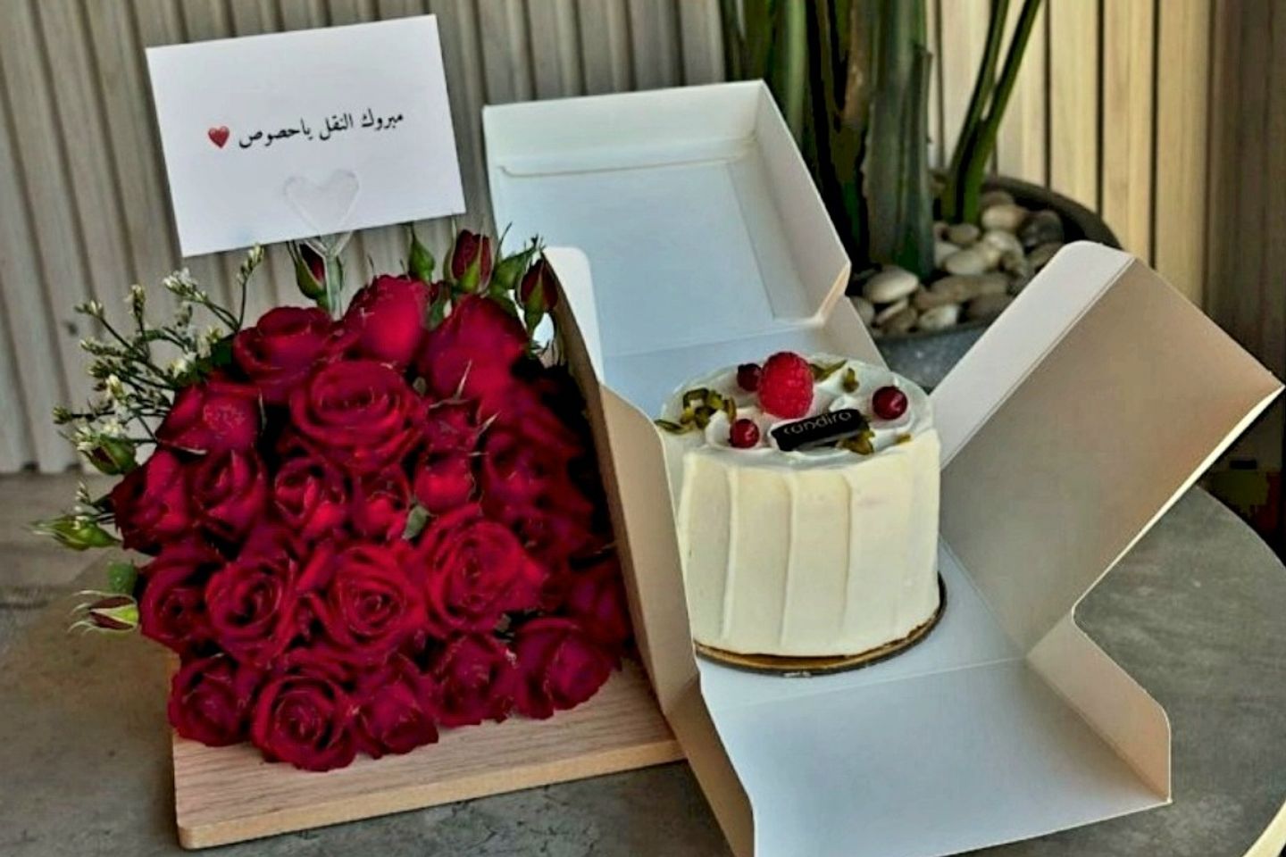 Natural Rad Baby Rose O Cake