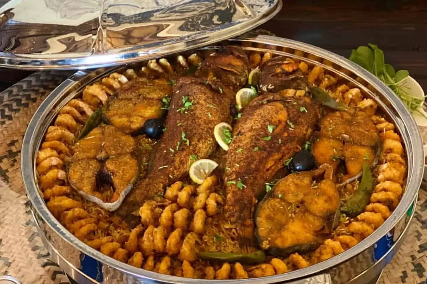 وجبة كبسة هامور كنعد روبيان