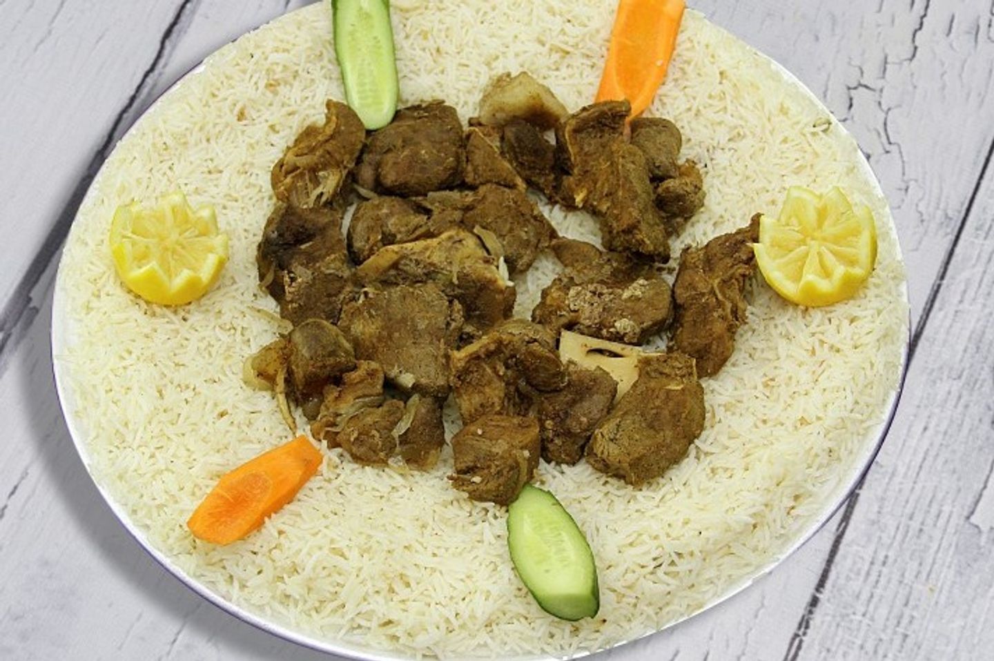 برمة لحم طازج مع الرز