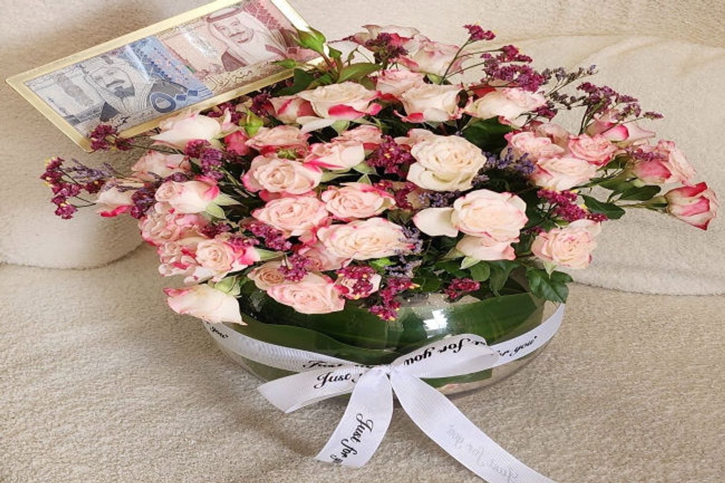 فازة ورد طبيعي