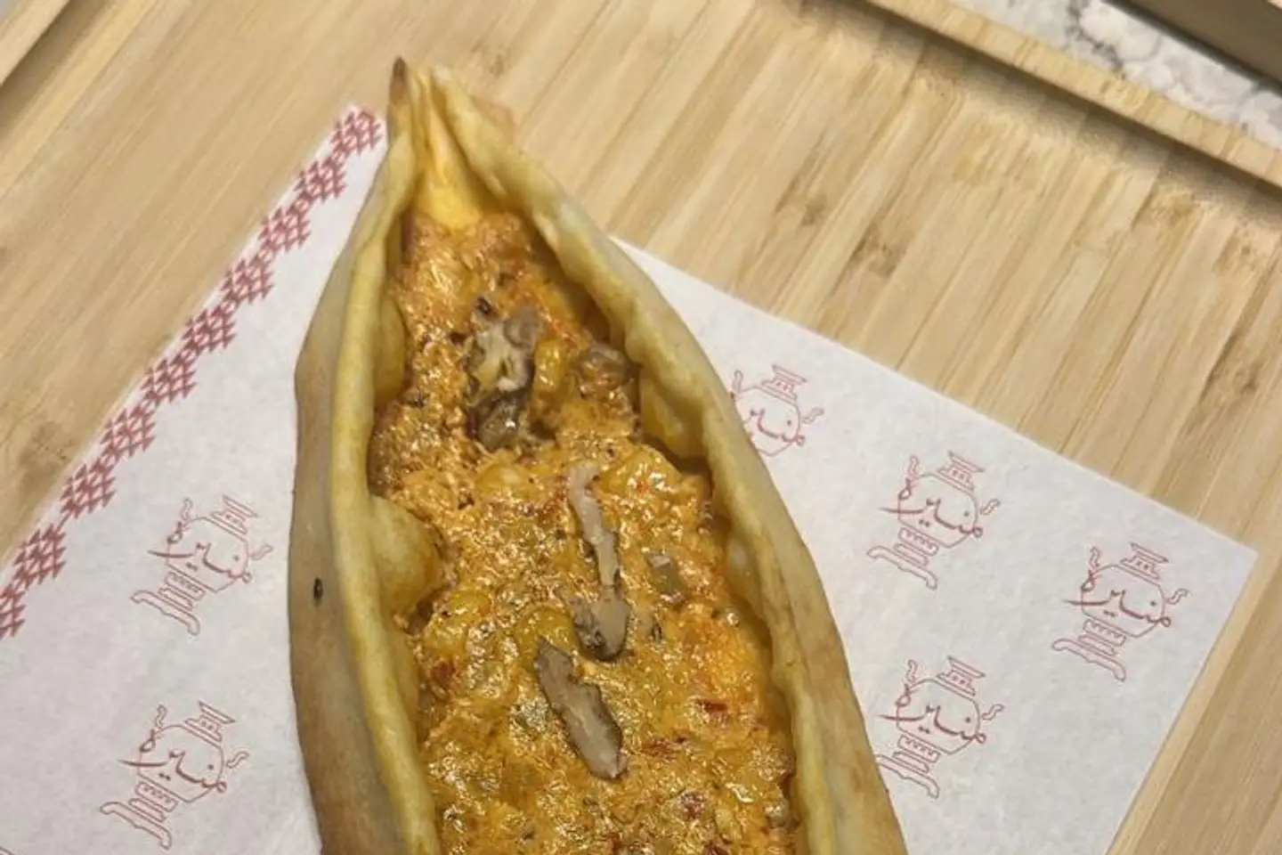 لبنه مكدوس