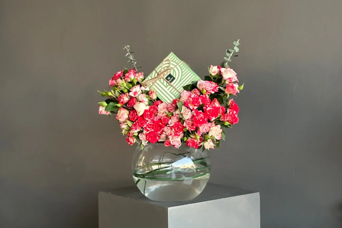 Elegant Patchi Chocolate Vase