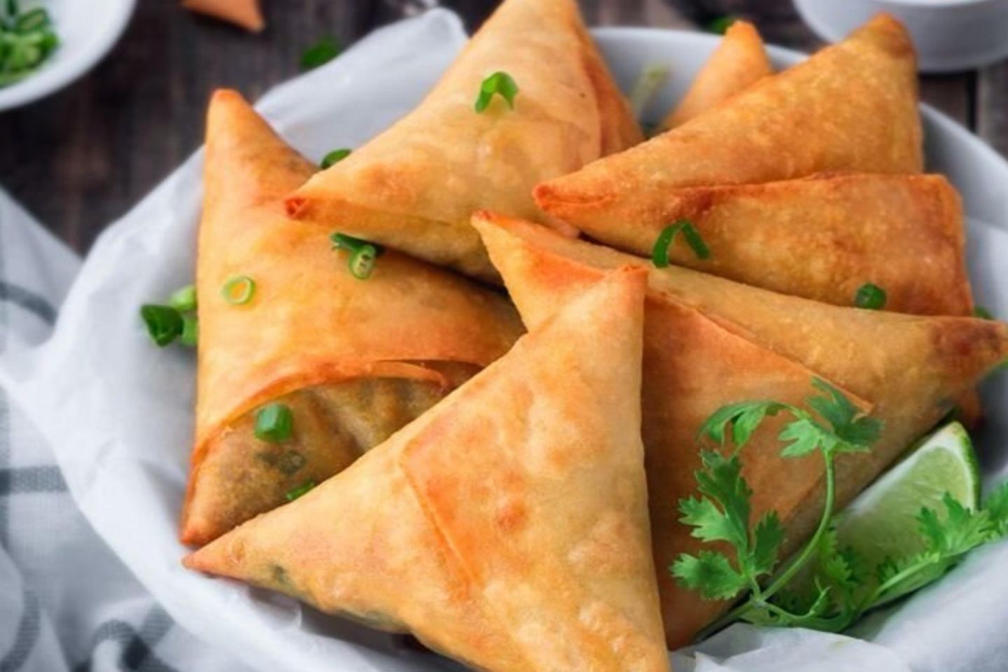 سمبوسة جبن خمس قطع