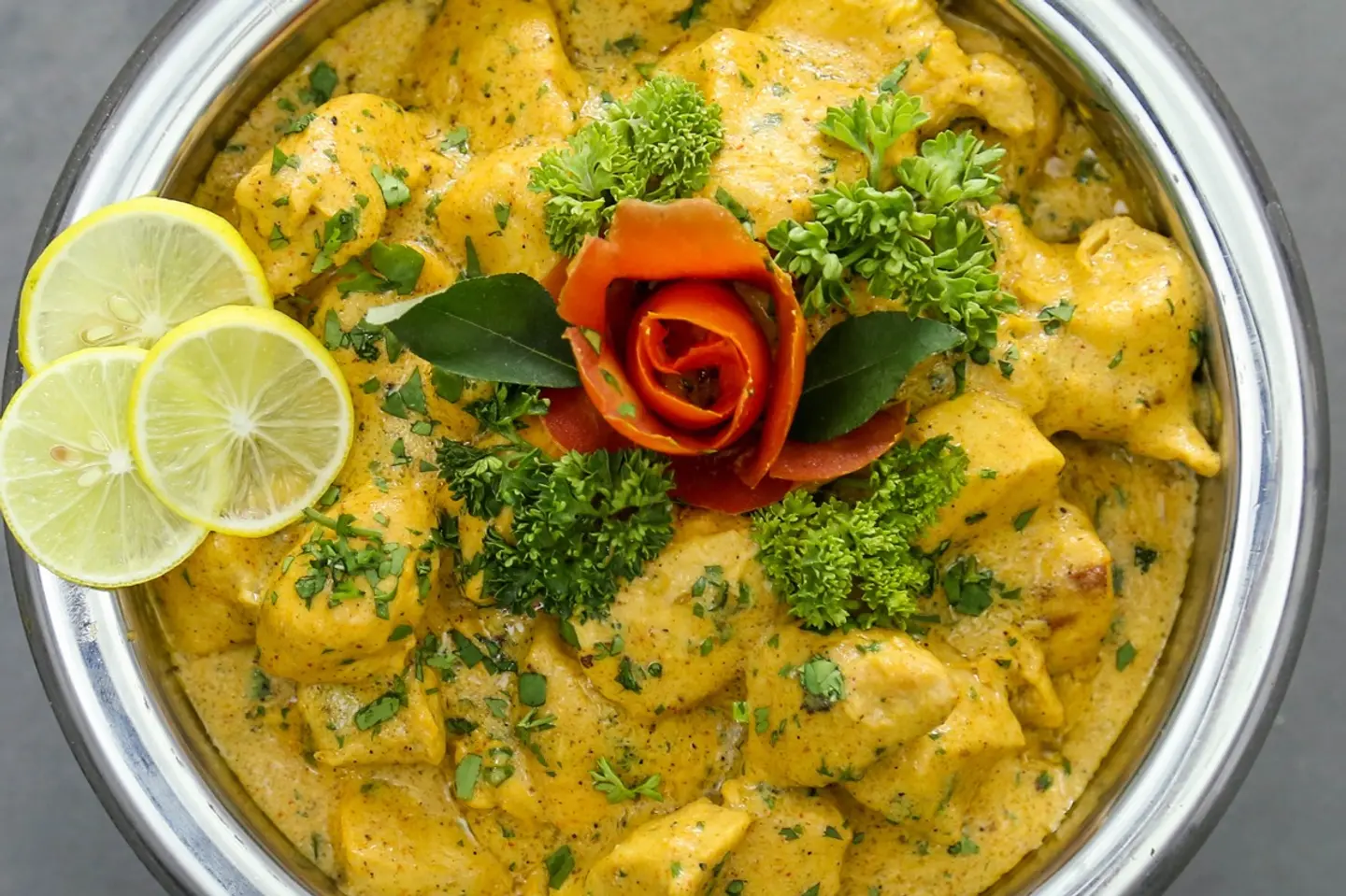 دجاج موغلاي