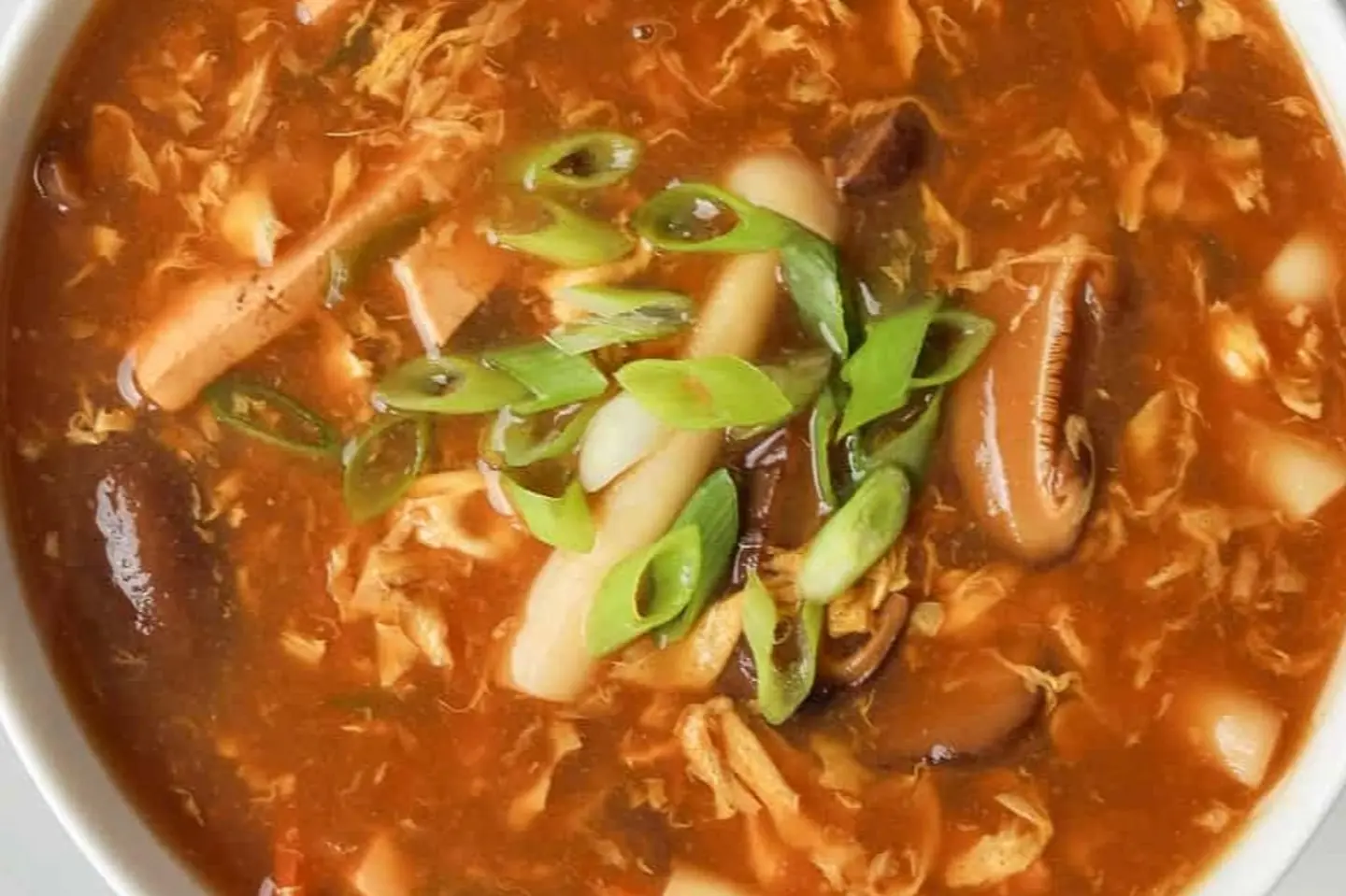 حار والحامض شوربة دجاج