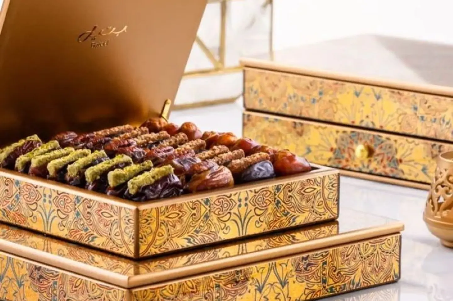 مجموعة هدايا النخلة-- - مربع صغير