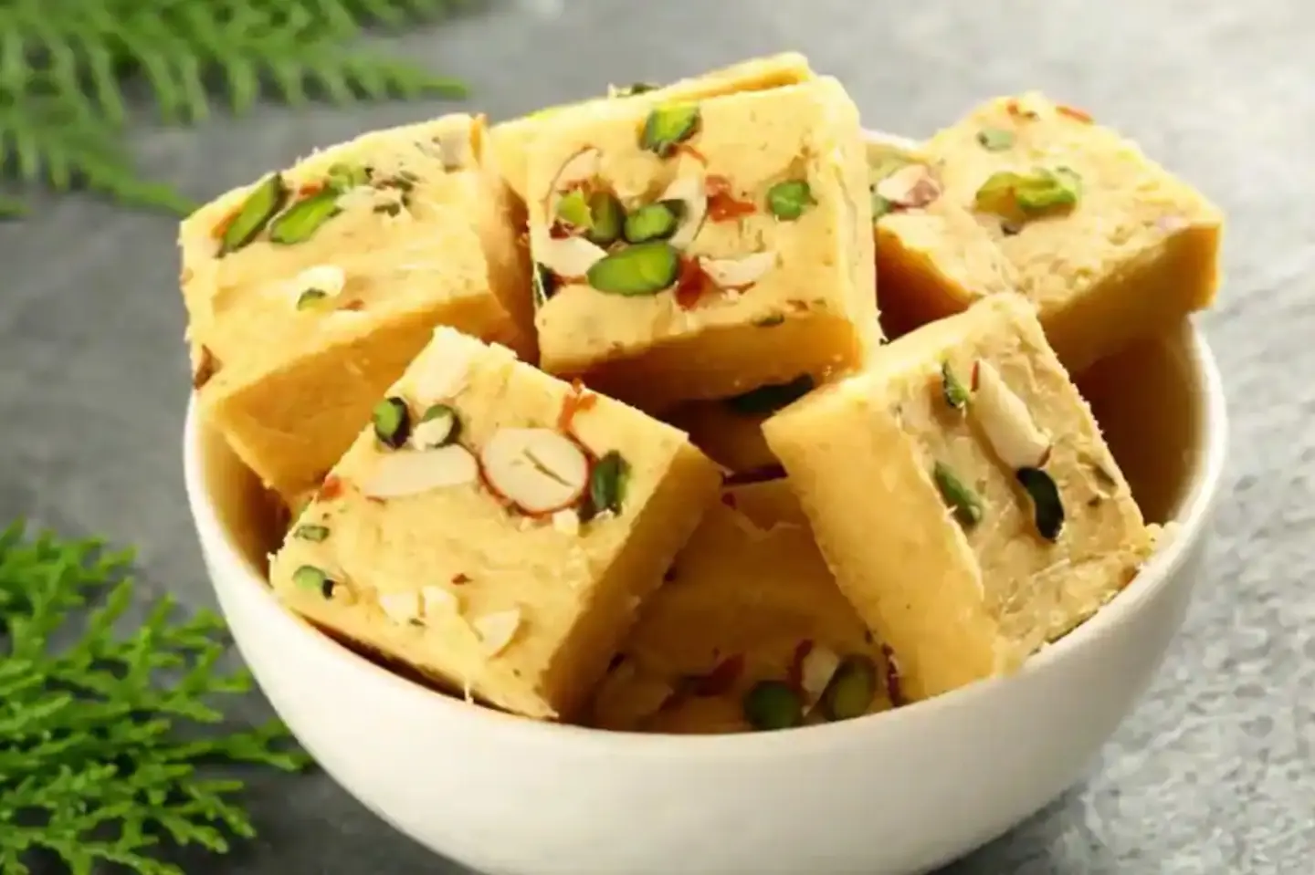 Patisa/Son Papdi - One Kg