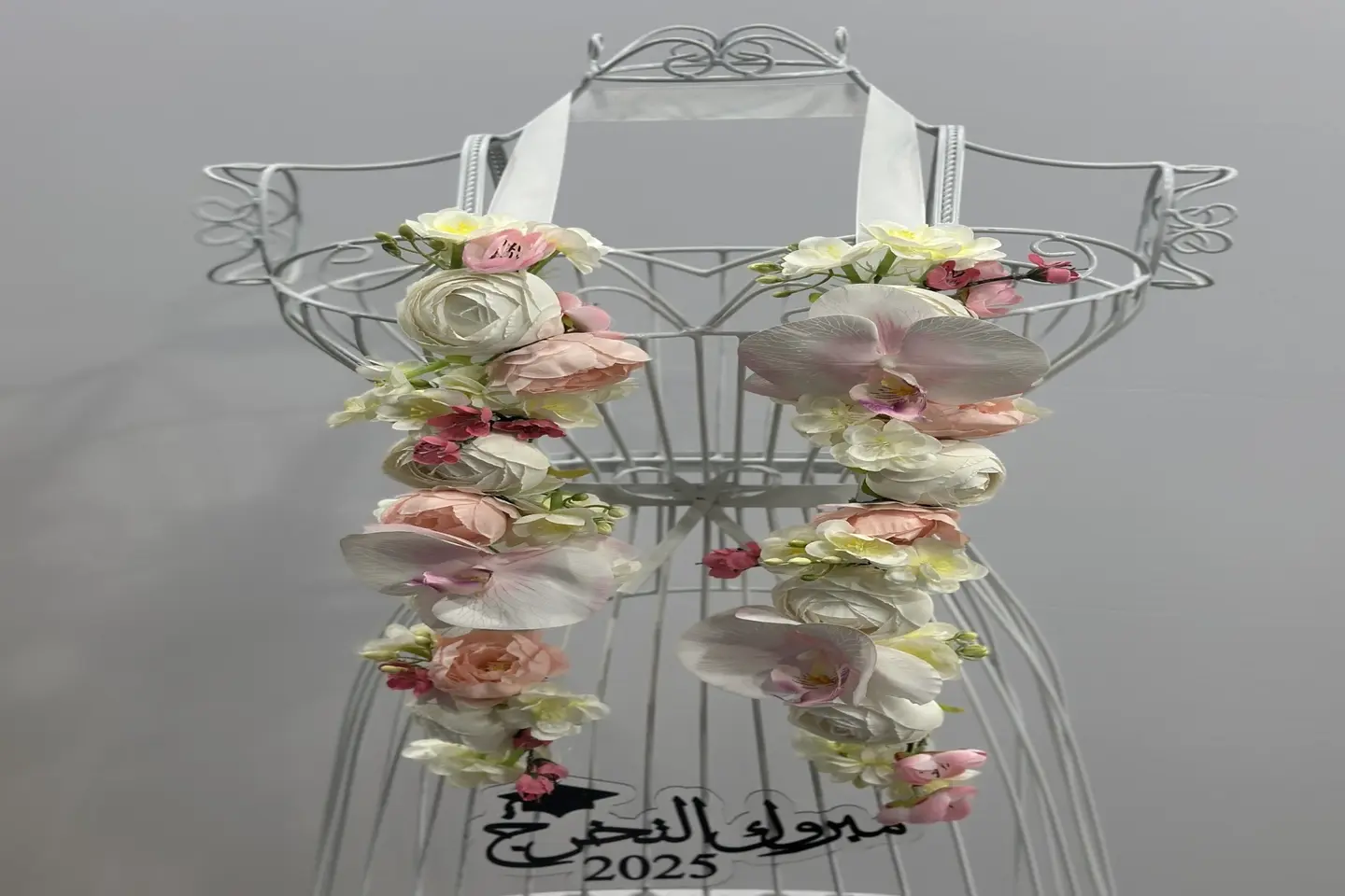 عقد ورد صناعي ١٢