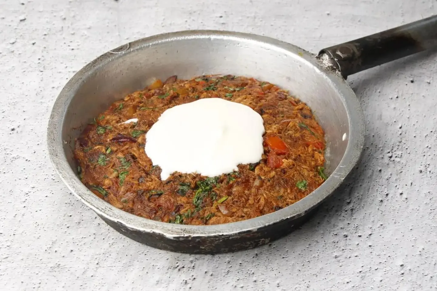 تونة مع  الجبن