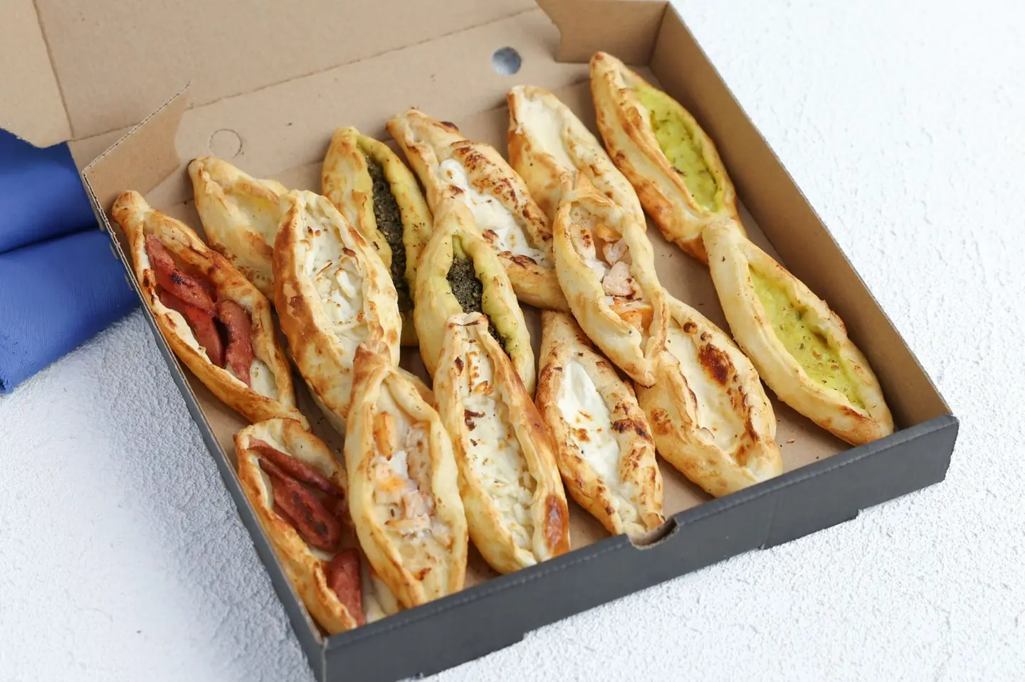Small Mix Pies Box
