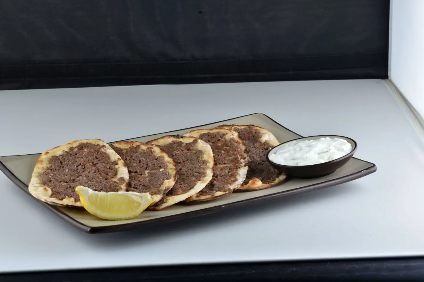 Meat Safiha With Tomatoes