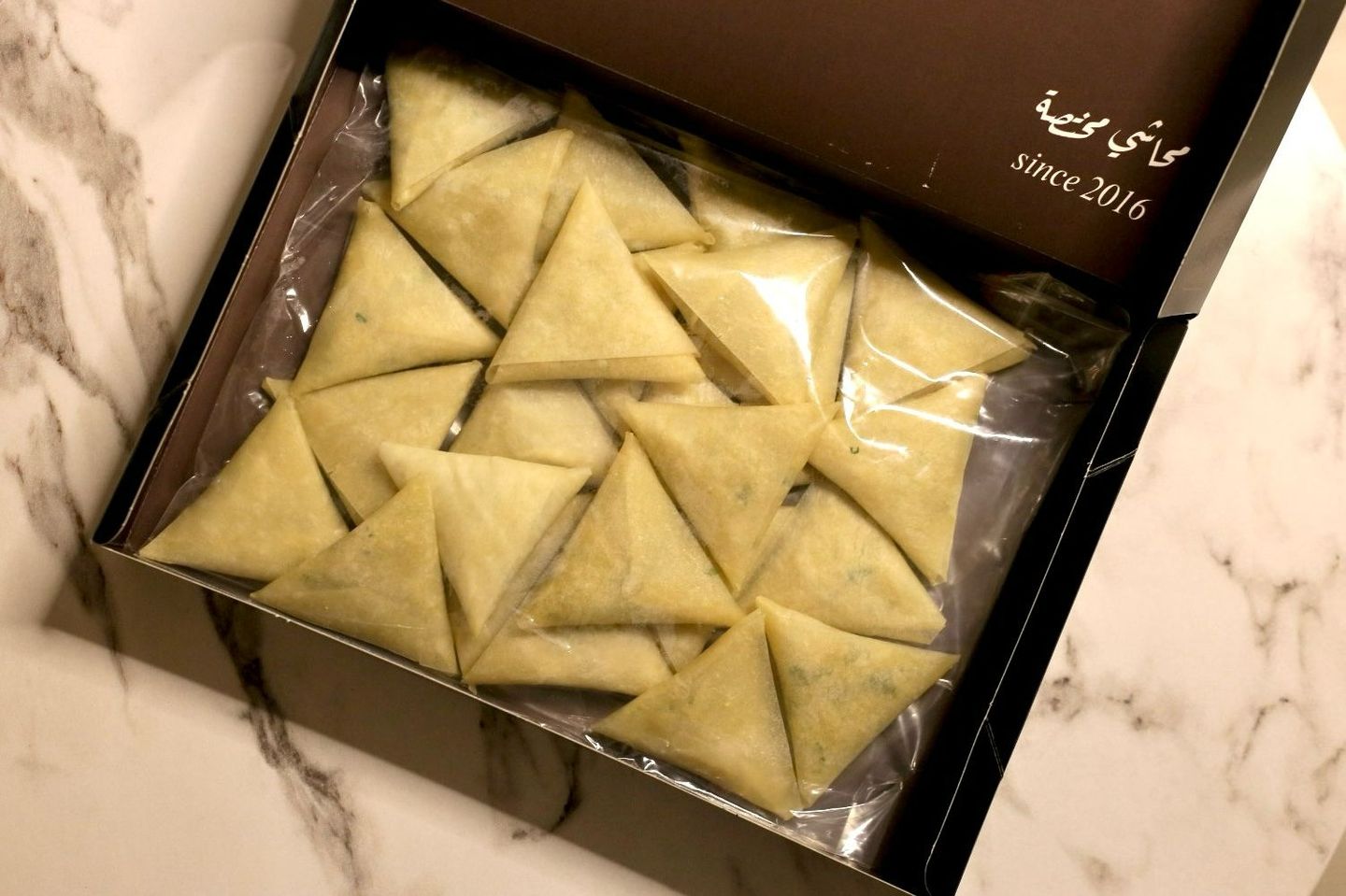 سمبوسة امي بالدجاج مفرزنة