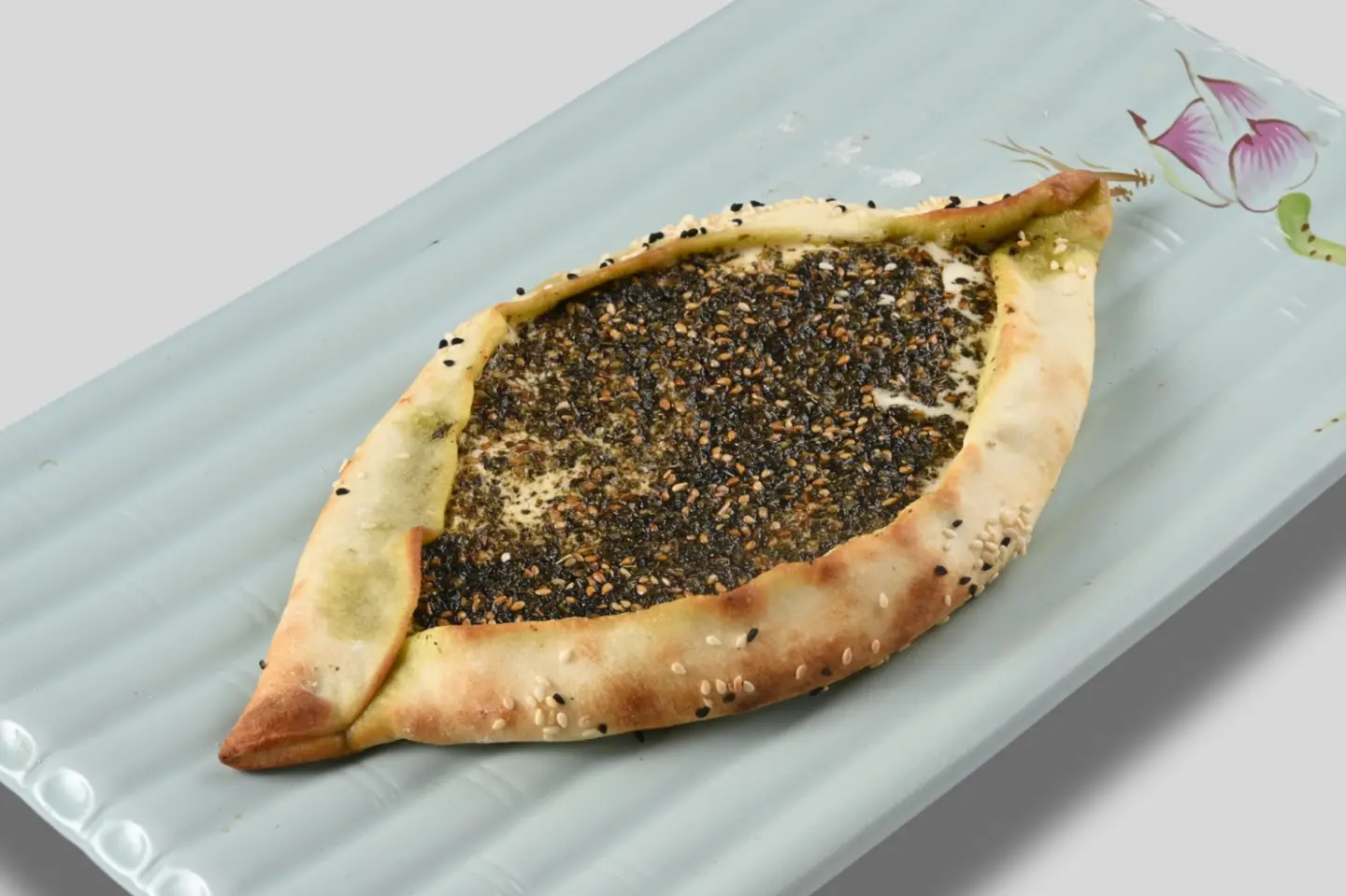 منقوشة لبنة زعتر