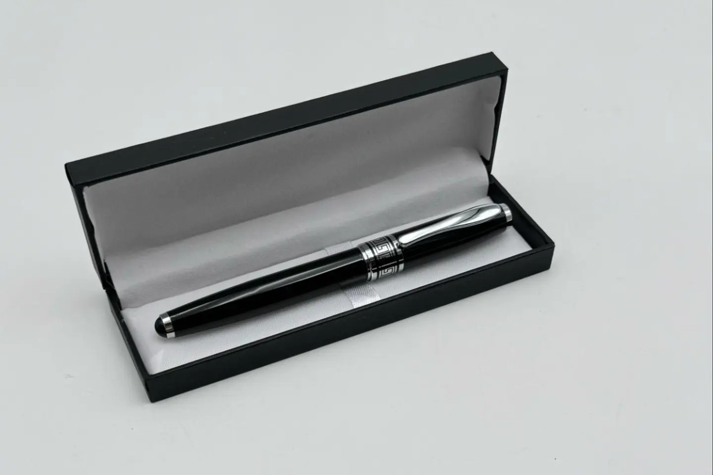 Attractive Black Pen