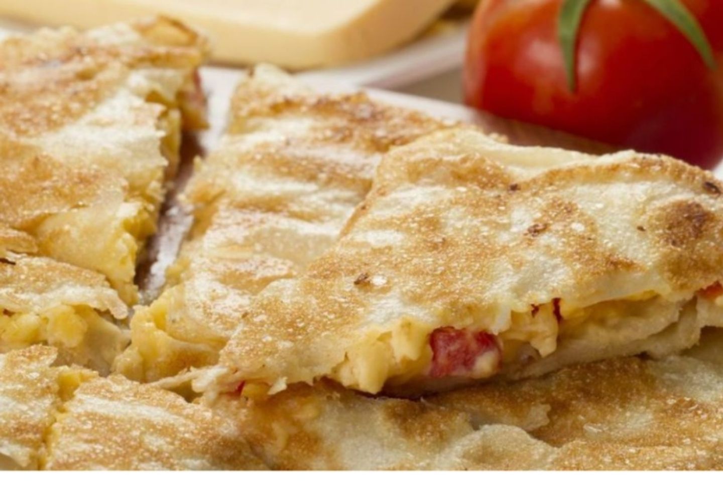 Cheddar Cheese Pie With Tomatoes
