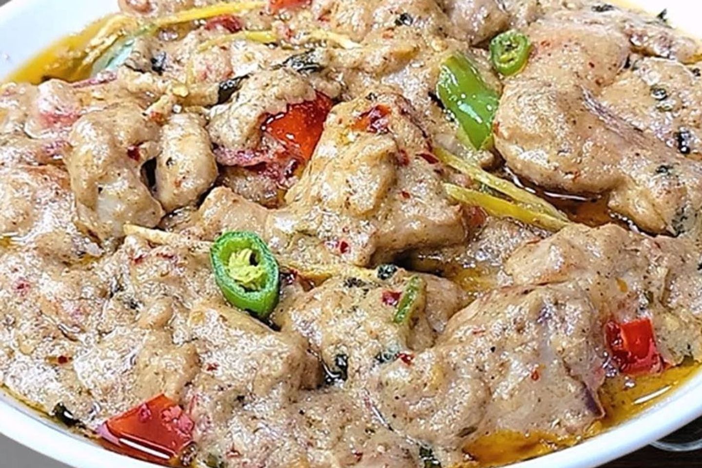 دجاج مضغوط بالكريمة ابيض