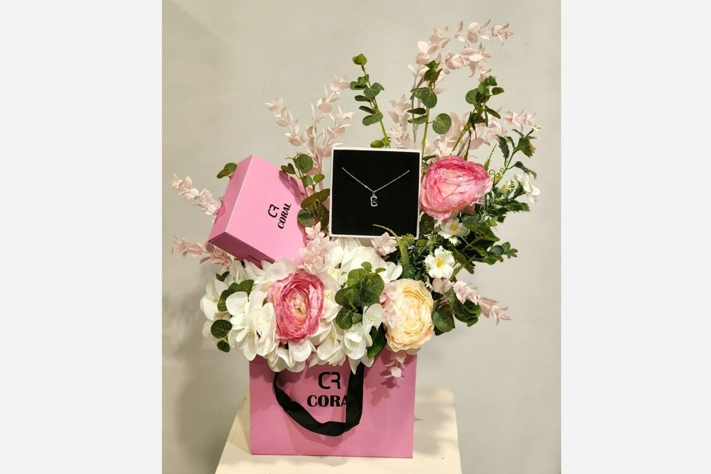 Saudi Brand Coral Pendant With Artificial Flower Arrangement 3