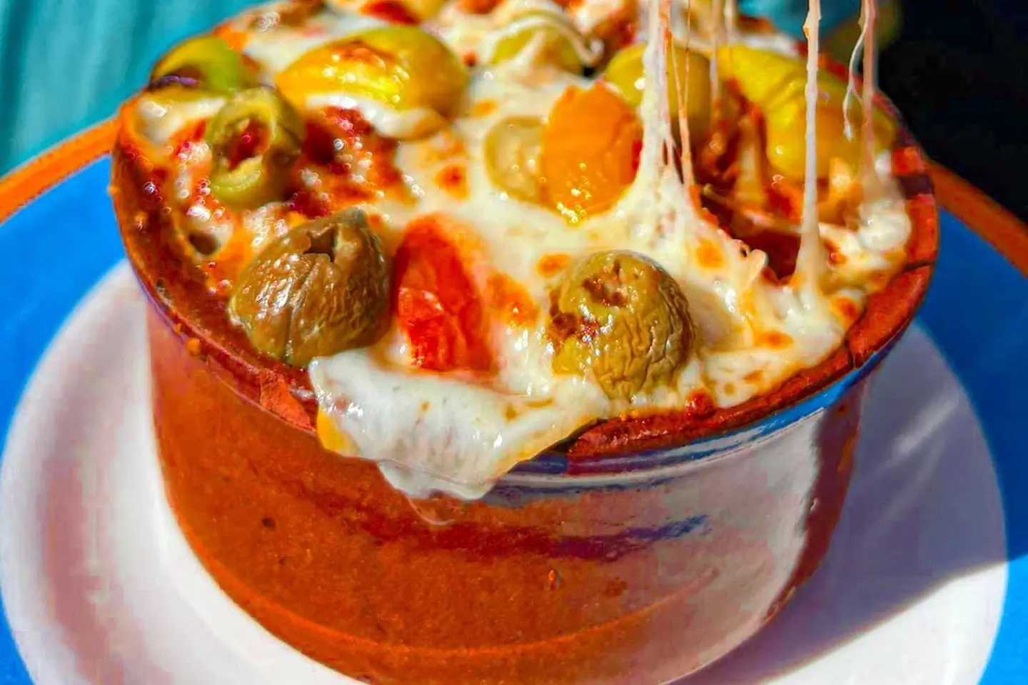 طاجن مكرونة موتزاريلا